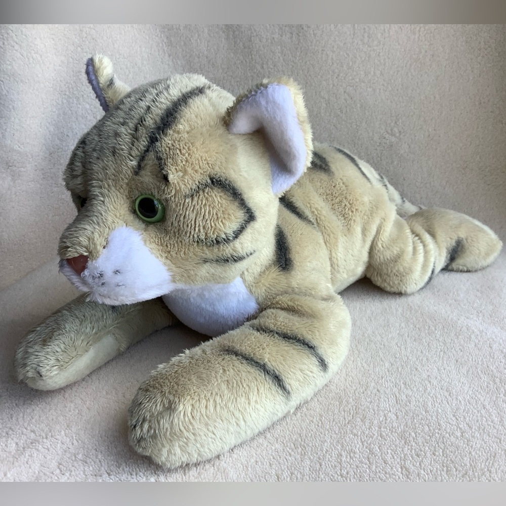 FAO Schwarz Plush Beige Tabby Cat with Green Eyes Stuffed Animal Toy